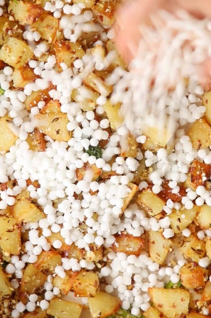 Add the soaked sabudana