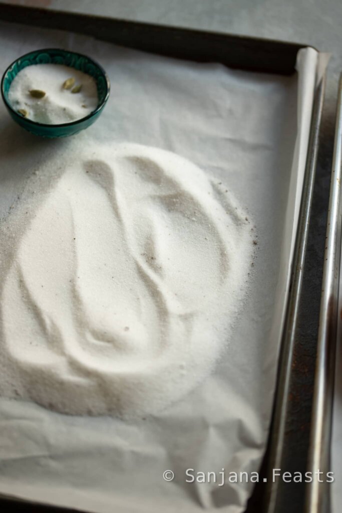 To make the sugar coating mix caster sugar and ground cardamom or cinnamon instead of glaze