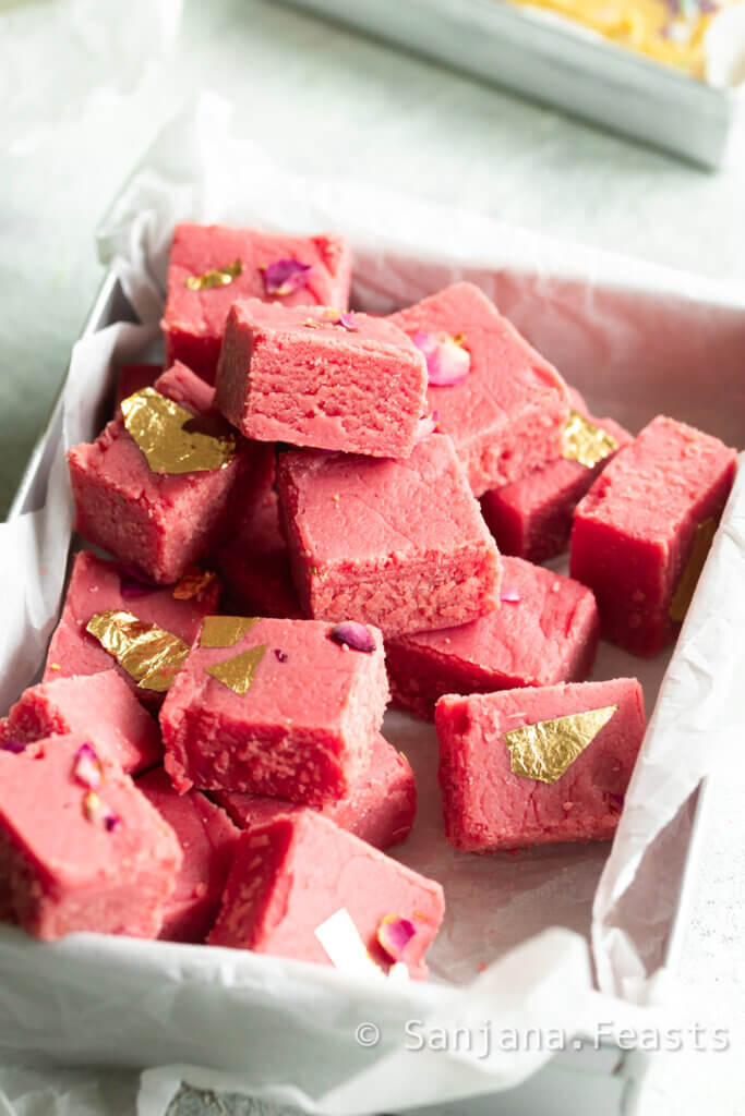 Strawberry Barfi with Ice Cream Easy 2 ingredients barfi