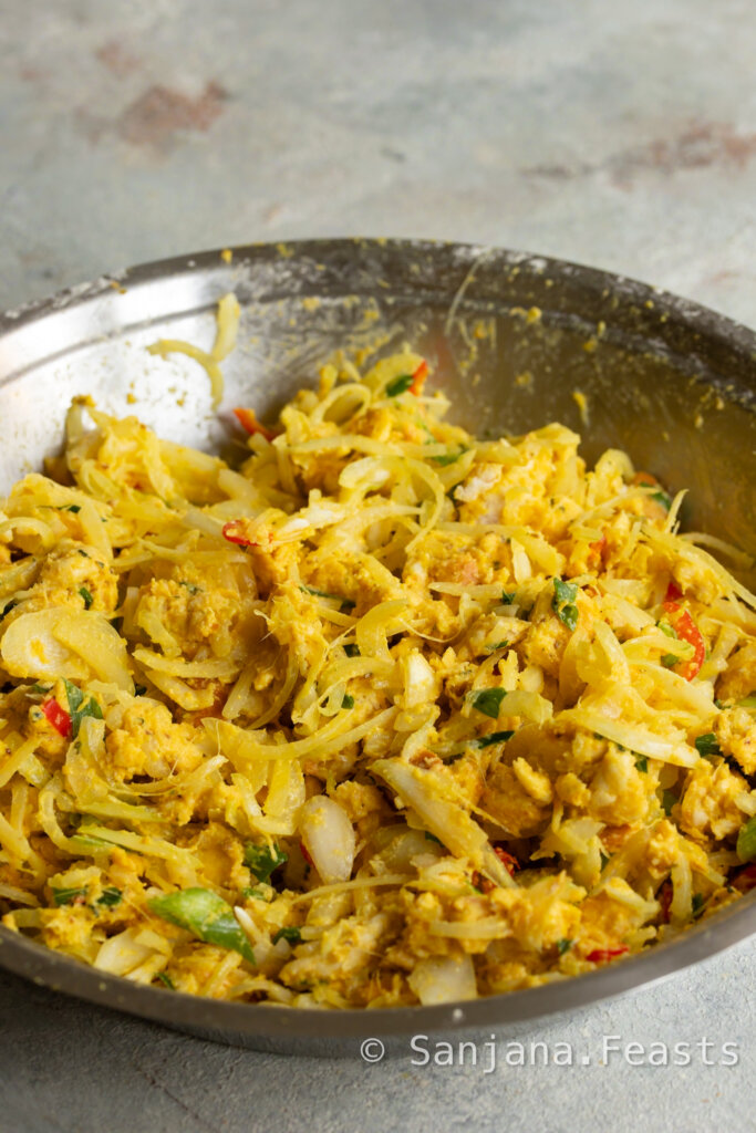 How to make onion bhajis