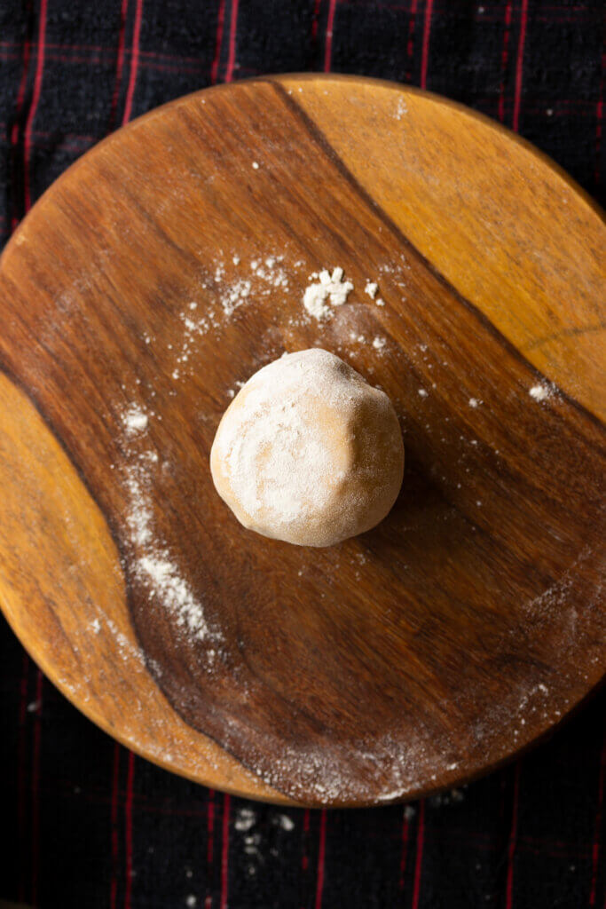 how to roll paratha