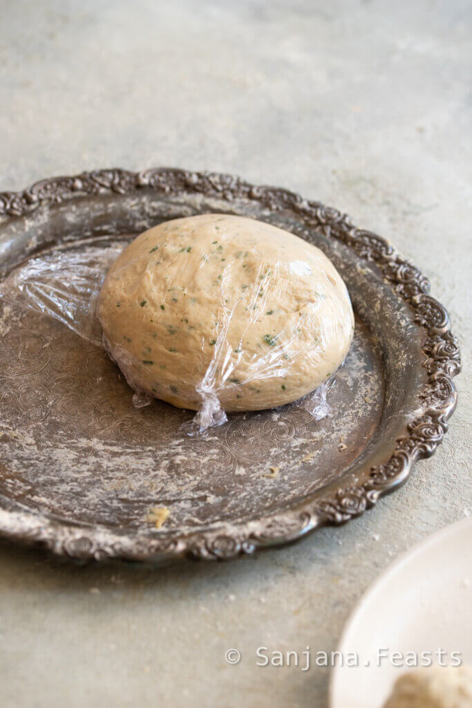 Do i need to rest aloo paratha dough
